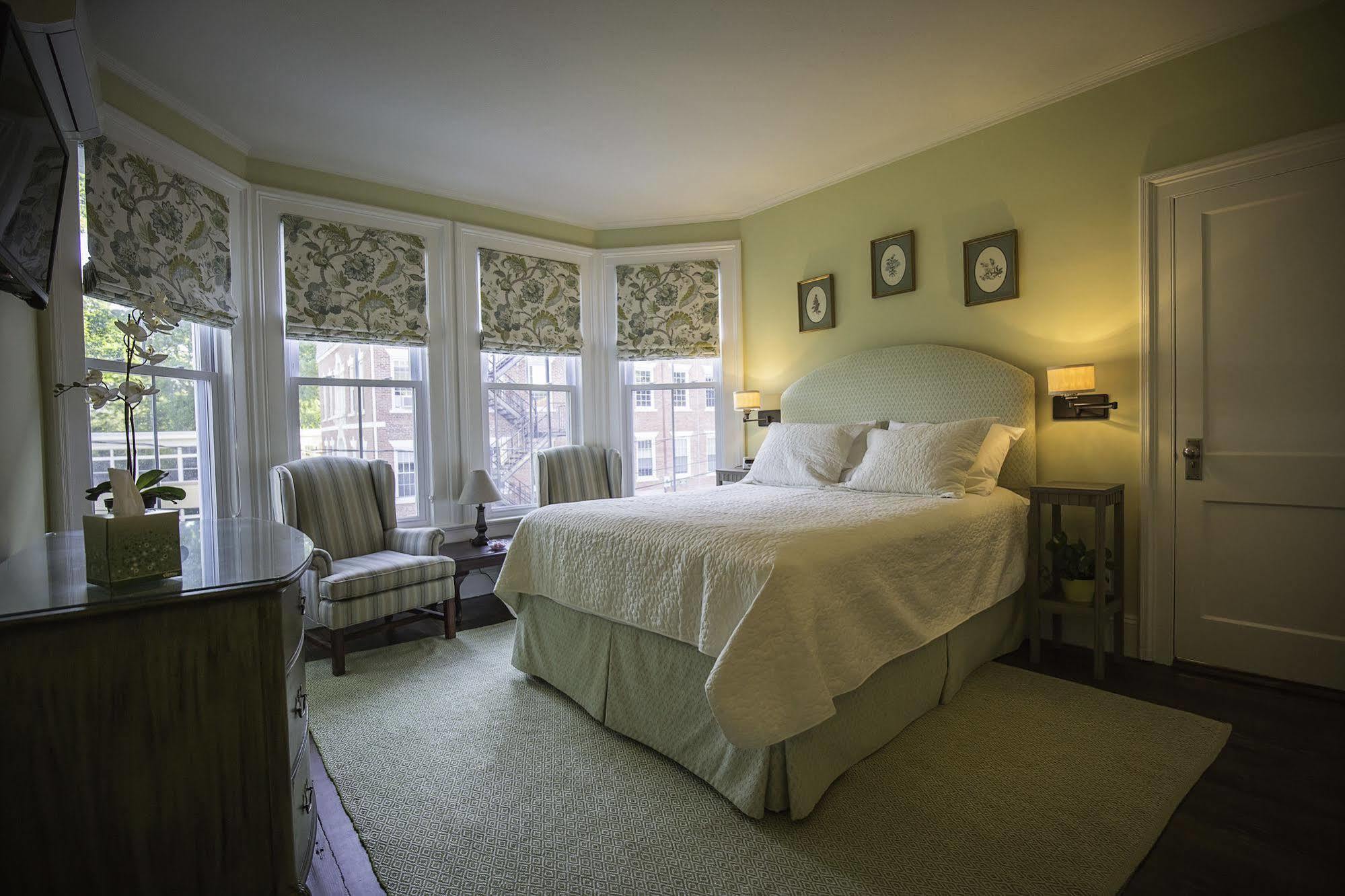 Homestead Inn New Milford Exterior foto